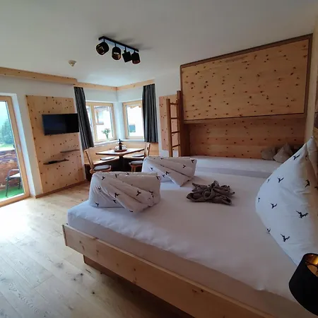 Apart Ideal Aparthotel 4*