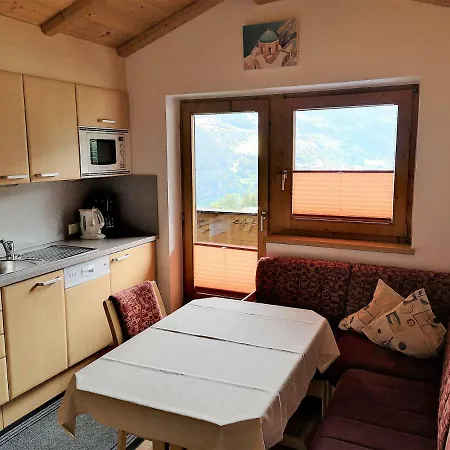 Apart Ideal 4*