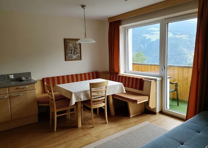 Lägenhetshotell Ideal 4*